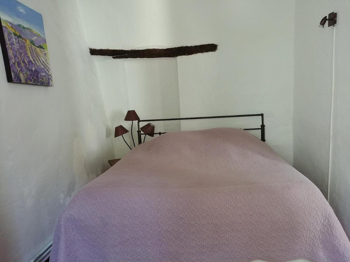 Gîte Pilpoil Sault-de-Vaucluse Cameră foto